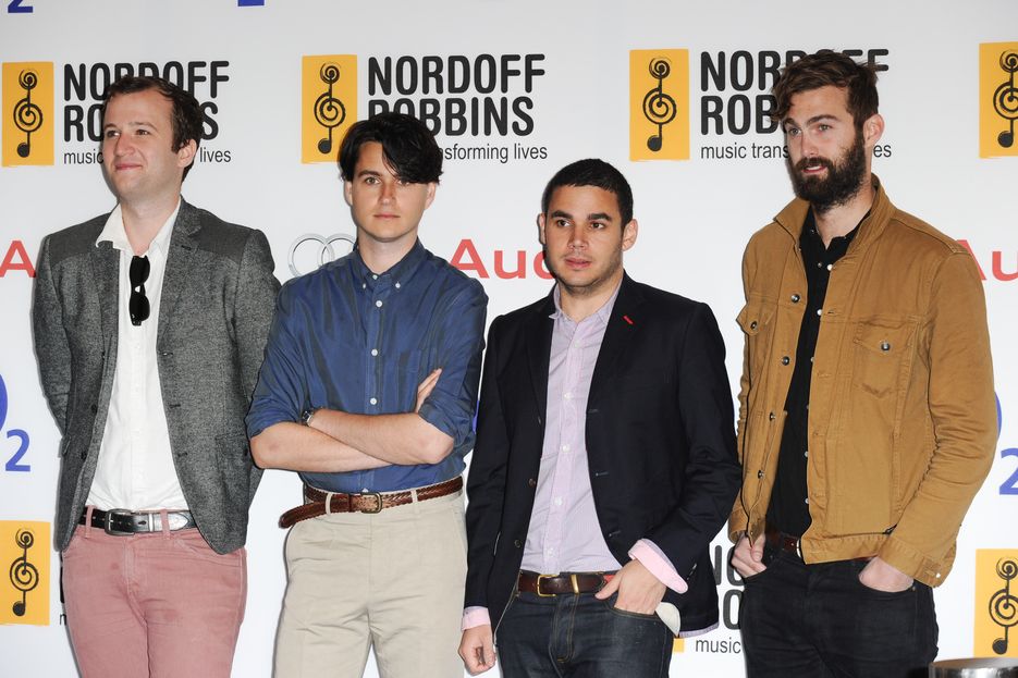 vampire-weekend-headline-act