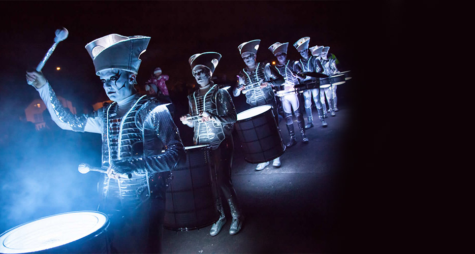 LED Drummers