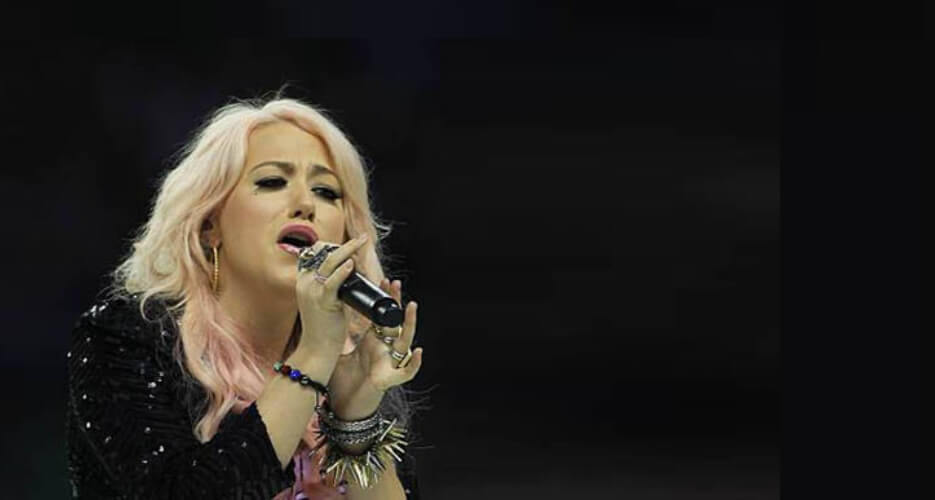 Amelia Lily