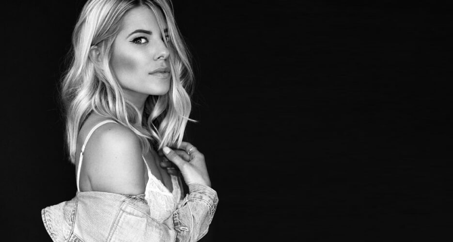 Mollie King