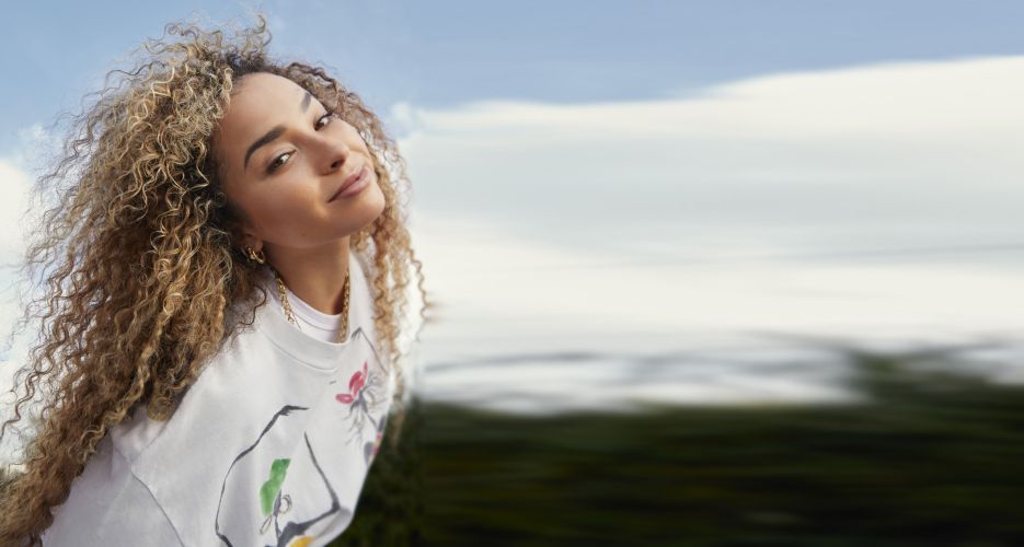 Ella Eyre