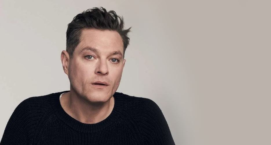 Mathew Horne Official Speaker Profile Picture