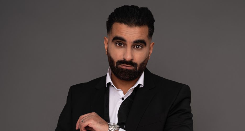 Tez Ilyas Official Speaker Profile Picture
