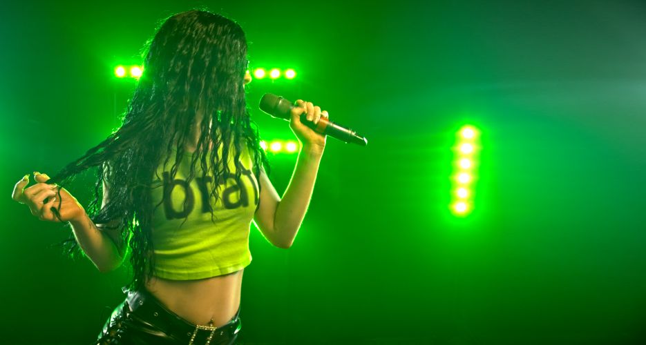 Charli XOX Feature Image