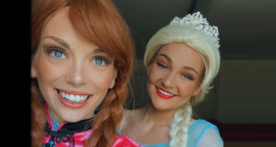 Princess Anna &amp; Queen Elsa Champions Music &amp; Entertainment