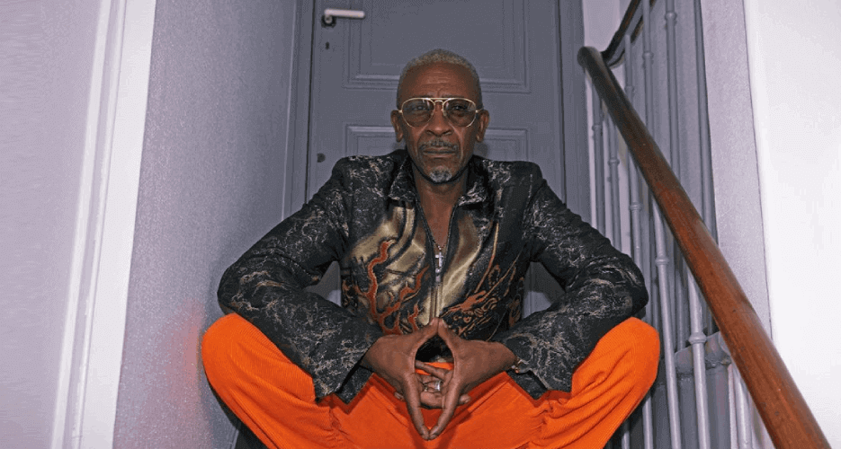 Junior Giscombe Official Act Profile Image