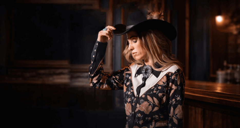 Lainey Wilson Tribute Act Official Act Profile Image