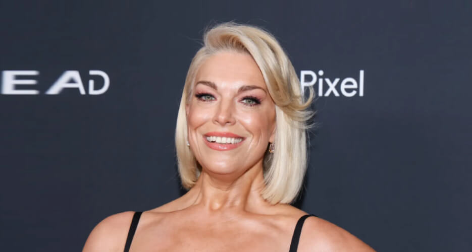 Hannah Waddingham official act image