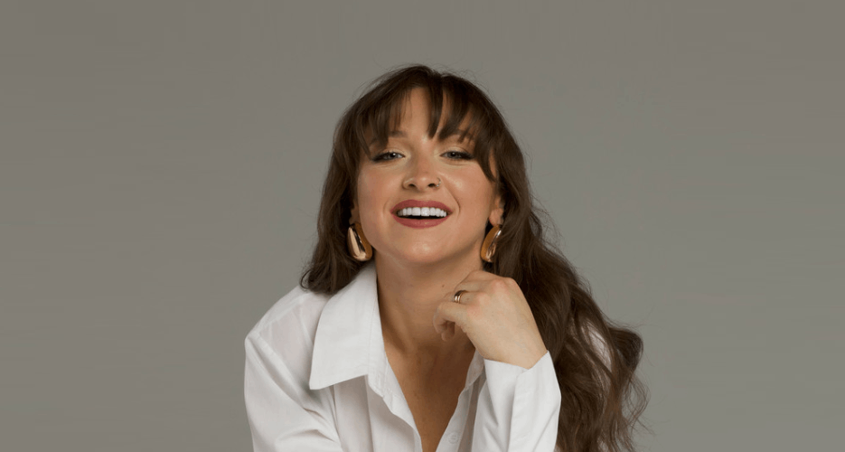 Sydnie Christmas Official Act Profile Picture