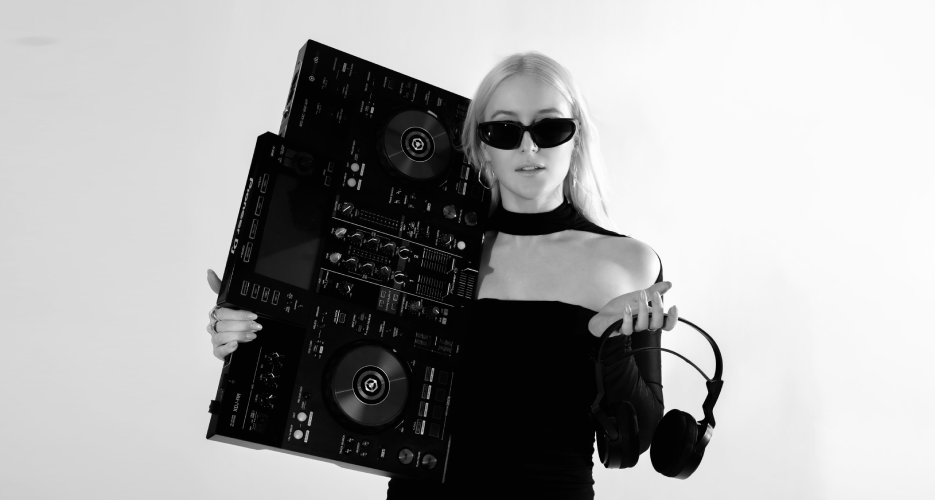 Floss Jordan Official Act Profile Image