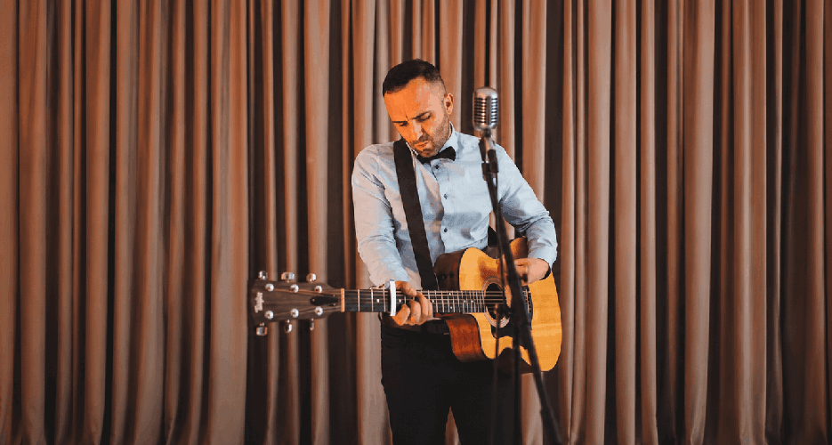 Ian Lawton Official Act Profile Image