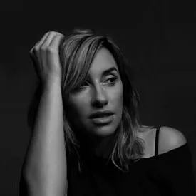 Melanie Blatt