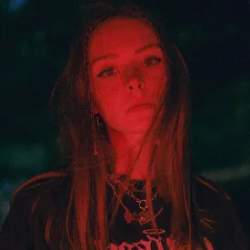 Holly Humberstone official act profile picture