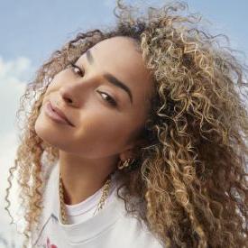 Ella Eyre