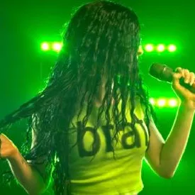 Charli XOX Feature Image