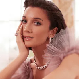 Carly Paoli Official Speaker Profile Image