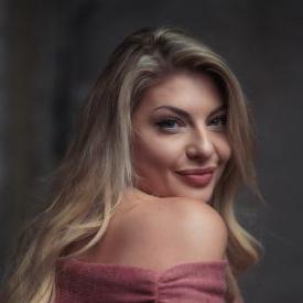 Lucy Kay Official Artist Image