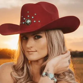 Lainey Wilson UK Tribute Official Act Picture