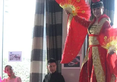Traditional Chinese Circus Entertainment