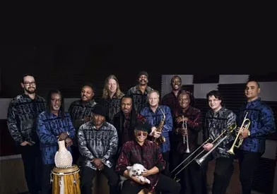 Al McKays Earth Wind & Fire Experience