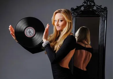 DJ Fabrizia