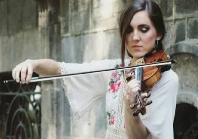 Naomi Violinist