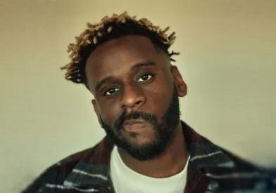 Myles Smith Official Act Profile Image