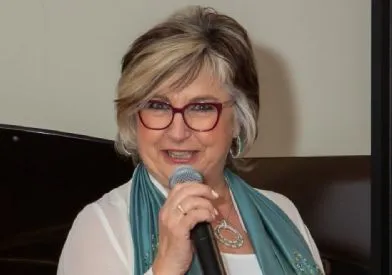 Lesley Garrett Official Artist Image