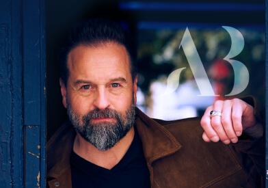 Alfie Boe official speaker profile picture