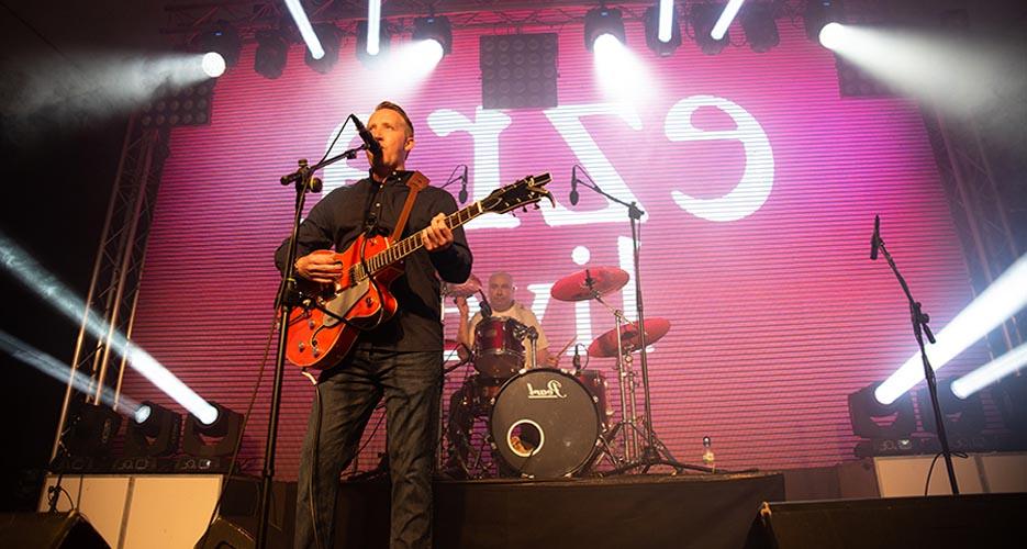 Hire Ezra Live Ezra Tribute) Booking Agent